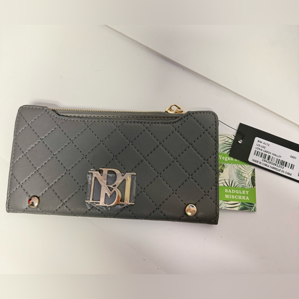 Badgley Mischka Long Cards Quilted Grey Wallet Vegan Leather New With Tags